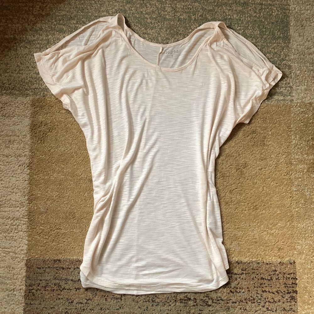 Mudd Cold Shoulder Cream Super Soft Stretchy Short Sleeve Shirt - Size Medium